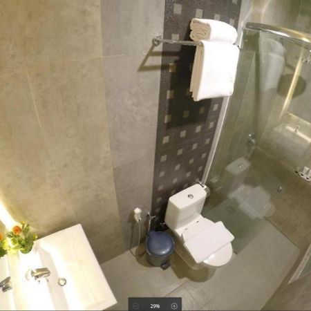 Biz Boulevard Hotel Manado Kültér fotó