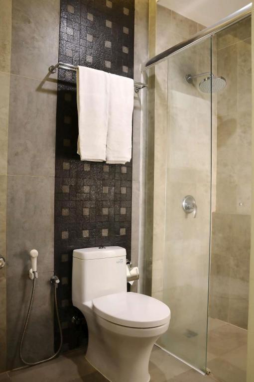 Biz Boulevard Hotel Manado Kültér fotó