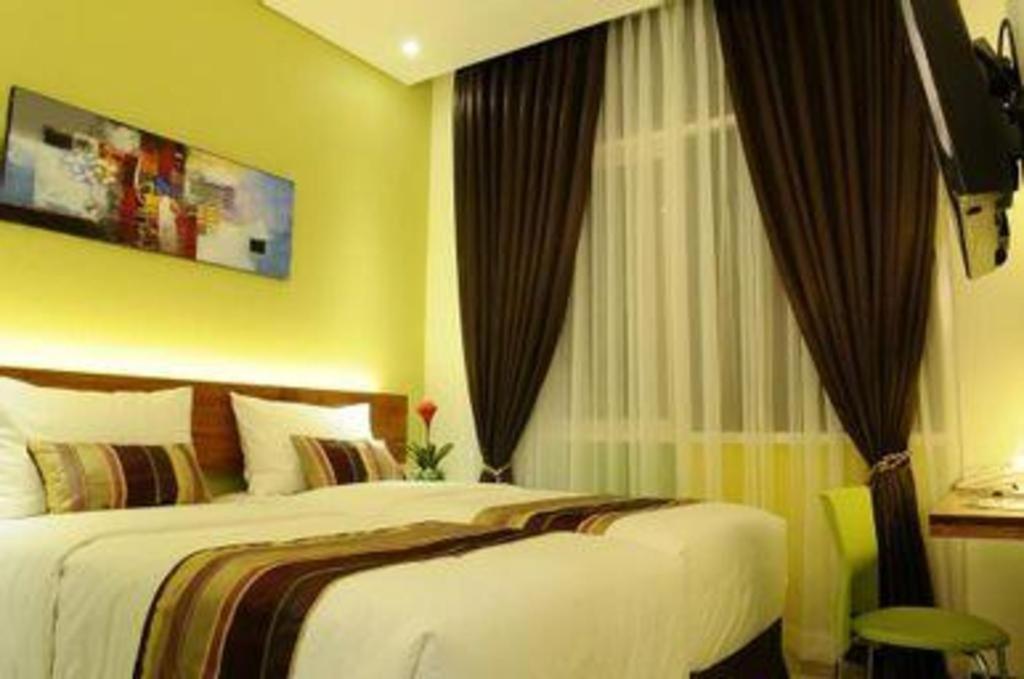 Biz Boulevard Hotel Manado Kültér fotó